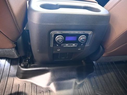 Used 2021 Chevrolet Tahoe High Country w/ Premium Package AWD/4WD image 28