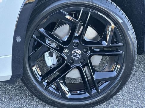 New 2026 Volkswagen Tiguan SE R-Line image 10