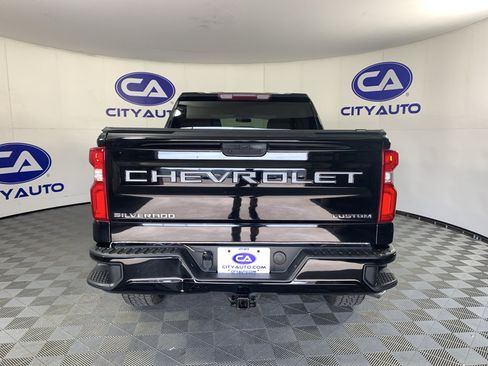 Used 2020 Chevrolet Silverado 1500 Custom Trail Boss w/ Custom Convenience Package AWD/4WD image 4