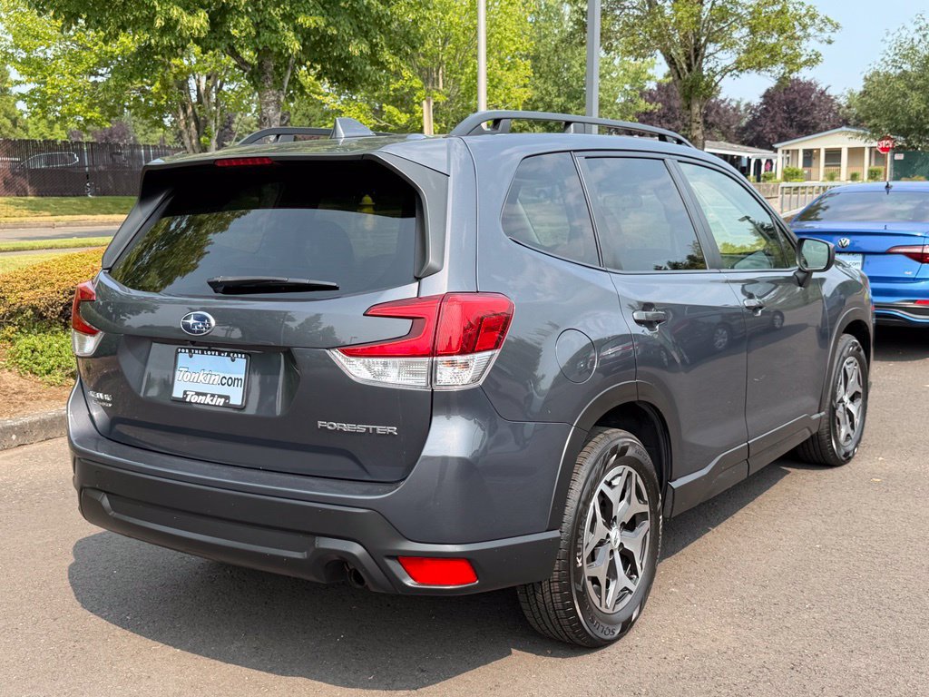 Used 2022 Subaru Forester Premium AWD/4WD image 7