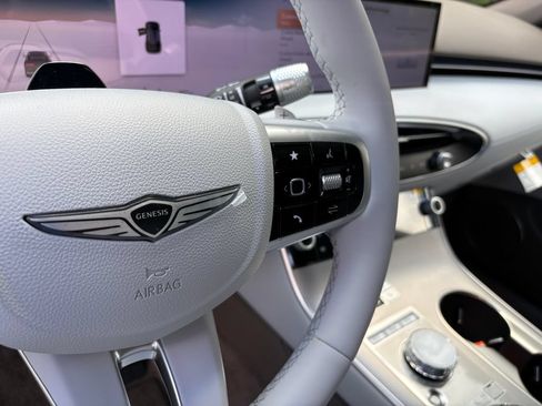 New 2026 Genesis GV70 2.5T Advanced AWD/4WD image 17