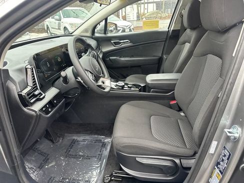 Used 2025 Kia Sportage LX AWD/4WD image 25