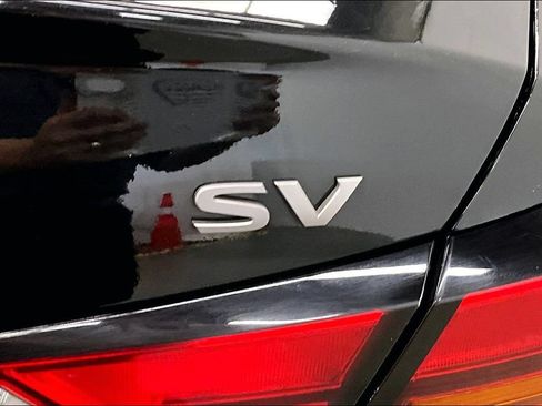 Used 2024 Nissan Altima 2.5 SV FWD image 24