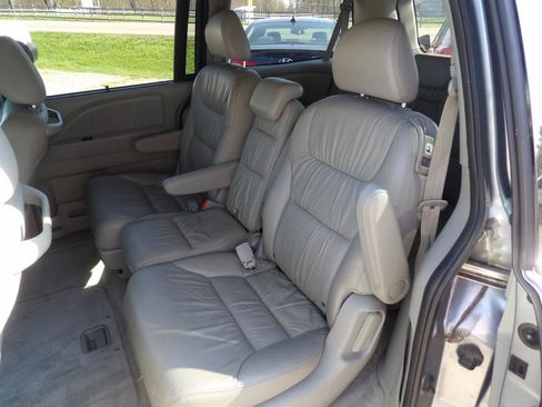 Used 2010 Honda Odyssey EX-L image 19