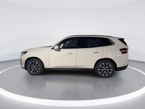 Used 2025 BMW X3 xDrive30i w/ Premium Package image 5