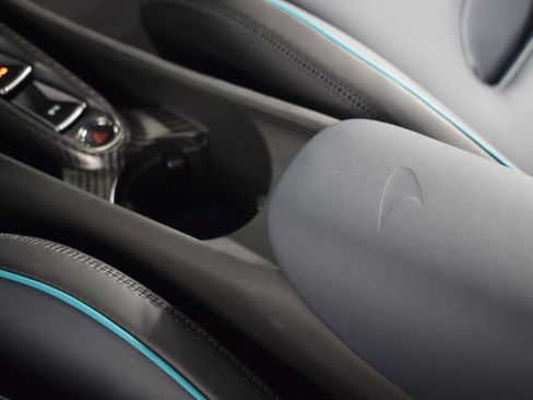 New 2025 McLaren Artura Spider image 31