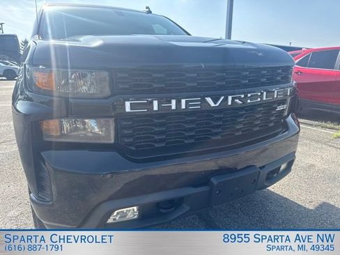 Used 2020 Chevrolet Silverado 1500 Custom w/ Custom Value Package AWD/4WD image 8