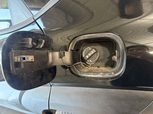 Used 2025 Hyundai Kona SEL FWD image 11