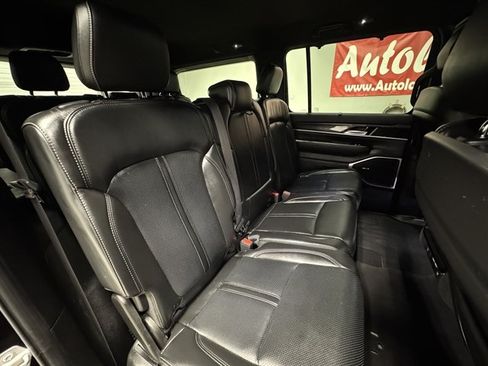 Used 2022 Jeep Wagoneer Series I w/ Convenience Group I AWD/4WD image 17