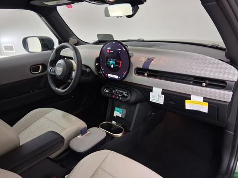 New 2026 MINI Cooper 2-Door Hardtop FWD image 28