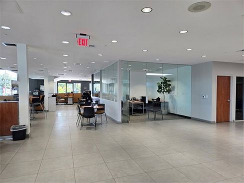 Used 2022 Dodge Durango GT image 34