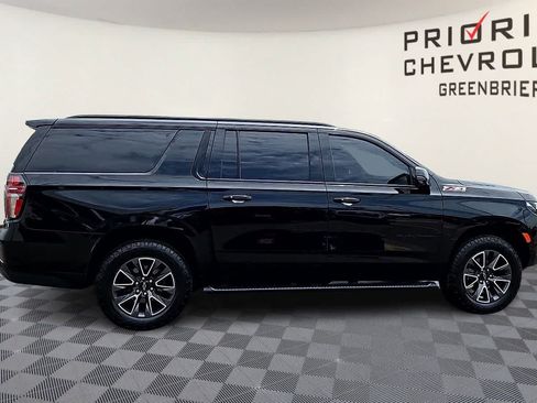 Used 2021 Chevrolet Suburban Z71 w/ Z71 Signature Package AWD/4WD image 9