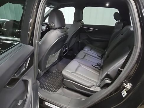 Used 2023 Audi Q7 3.0T Premium Plus image 32