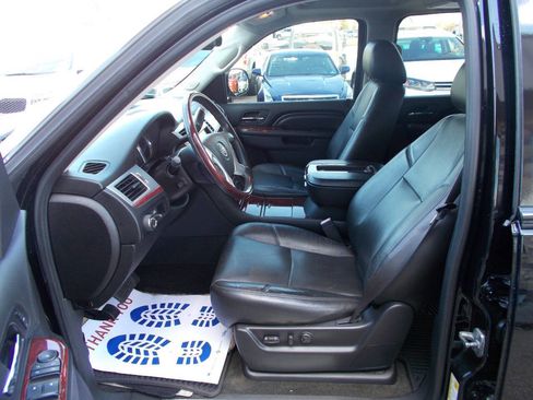 Used 2013 Cadillac Escalade EXT Luxury image 10