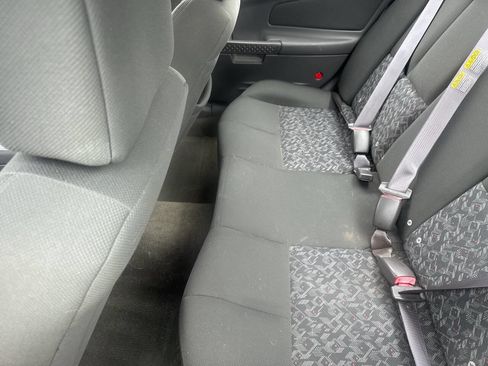 Used 2004 Pontiac Grand Prix GT w/ Drivers Package image 9