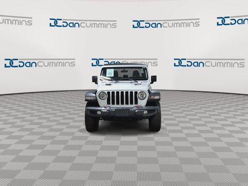 Used 2021 Jeep Gladiator Rubicon AWD/4WD image 3