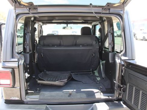 Used 2020 Jeep Wrangler Sport AWD/4WD image 30