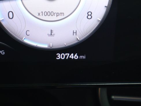 Certified 2024 Hyundai Elantra SEL image 27