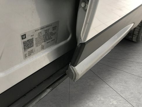 Used 2020 Cadillac XT4 Premium Luxury image 29