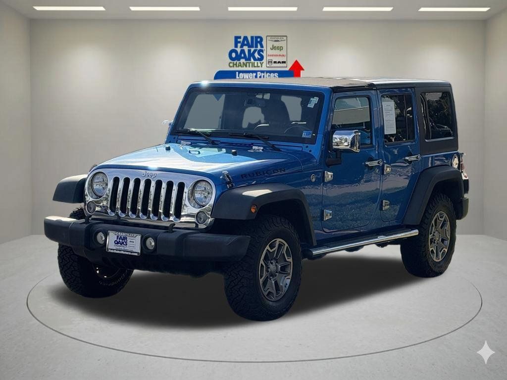 Used 2015 Jeep Wrangler Unlimited Rubicon w/ Connectivity Group AWD/4WD image 2
