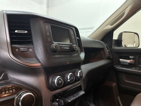 Used 2019 RAM 3500 Tradesman RWD image 31