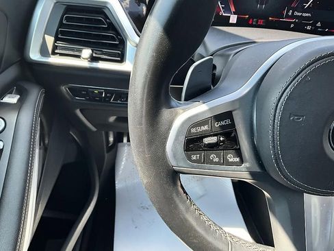 Used 2023 BMW X7 xDrive40i w/ M Sport Package AWD/4WD image 33
