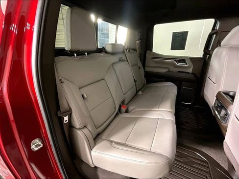 Used 2024 GMC Sierra 1500 SLT w/ SLT Premium Plus Package image 37