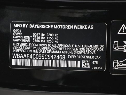 Used 2025 BMW 840i xDrive Coupe w/ Driving Assistance Package image 7