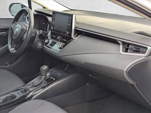 Used 2021 Toyota Corolla LE image 15