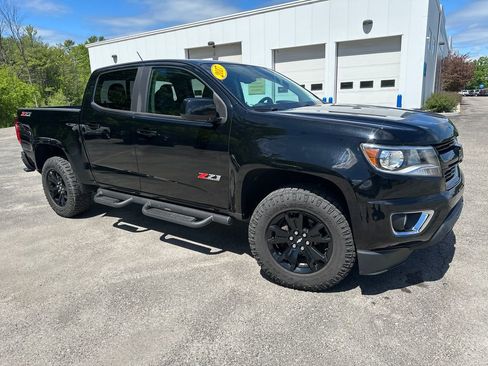 Used 2017 Chevrolet Colorado Z71 w/ Z71 Midnight Edition AWD/4WD image 7