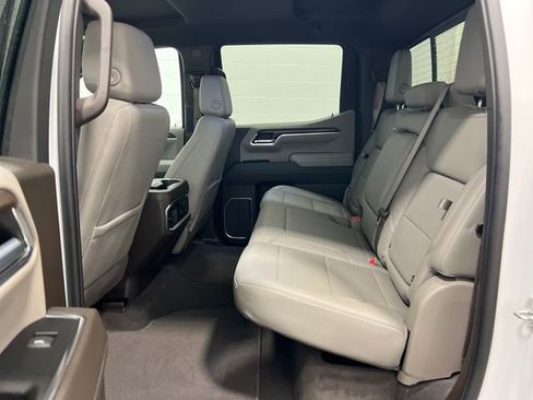 Used 2022 GMC Sierra 1500 SLT w/ SLT Premium Plus Package image 17