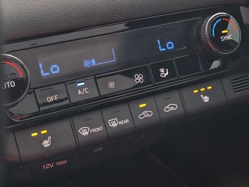 Certified 2021 Hyundai Elantra N Line image 17