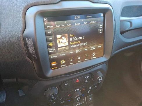 Certified 2023 Jeep Renegade Latitude w/ Sun/Sound Group image 14