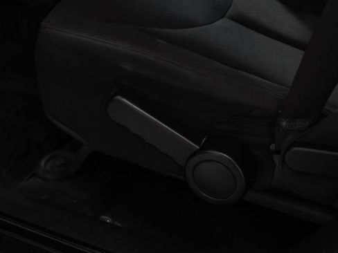 Used 2016 Jeep Wrangler Unlimited Sport image 28