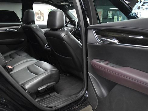 Used 2022 Cadillac XT6 Luxury FWD image 29