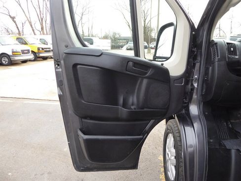 Used 2017 RAM ProMaster 3500 w/ Premium Appearance Group FWD image 18