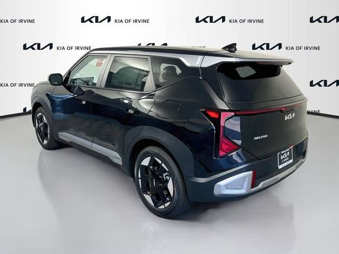 New 2027 Kia Seltos S FWD image 5