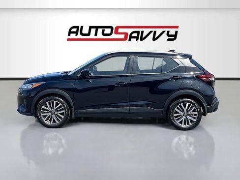 Used 2023 Nissan Kicks SV w/ Interior Electronics Package FWD image 4
