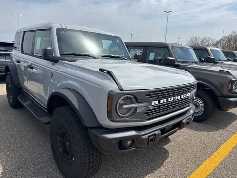 New 2026 Ford Bronco Badlands AWD/4WD image 23