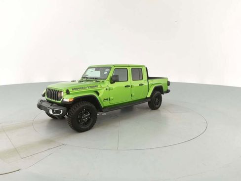 New 2025 Jeep Gladiator Sport image 4