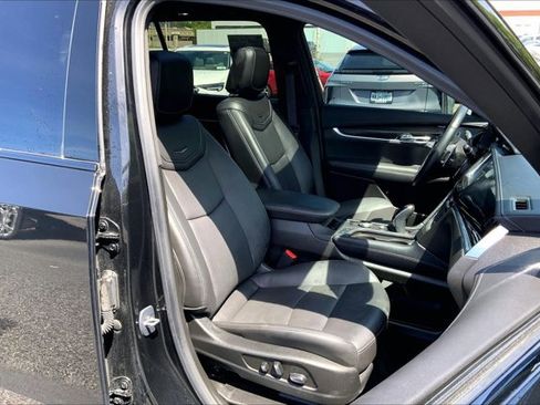 Used 2024 Cadillac XT6 Sport w/ LPO, ONYX Package AWD/4WD image 6