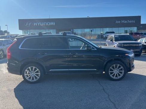 Used 2016 Volvo XC90 T6 Inscription w/ Vision Package image 21