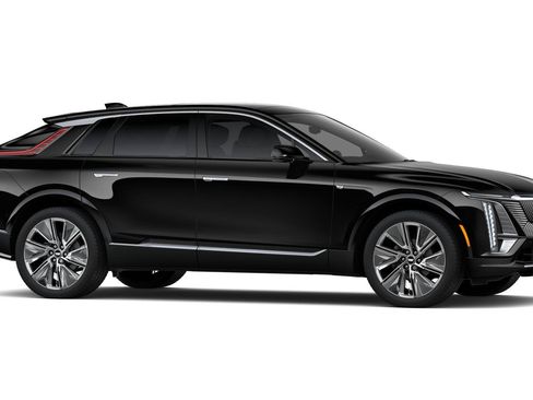New 2026 Cadillac Lyriq Signature Luxury AWD/4WD image 13
