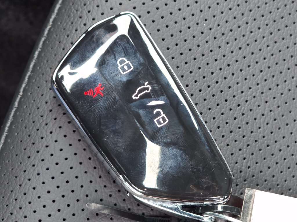 New 2026 Volkswagen GTI SE FWD image 24
