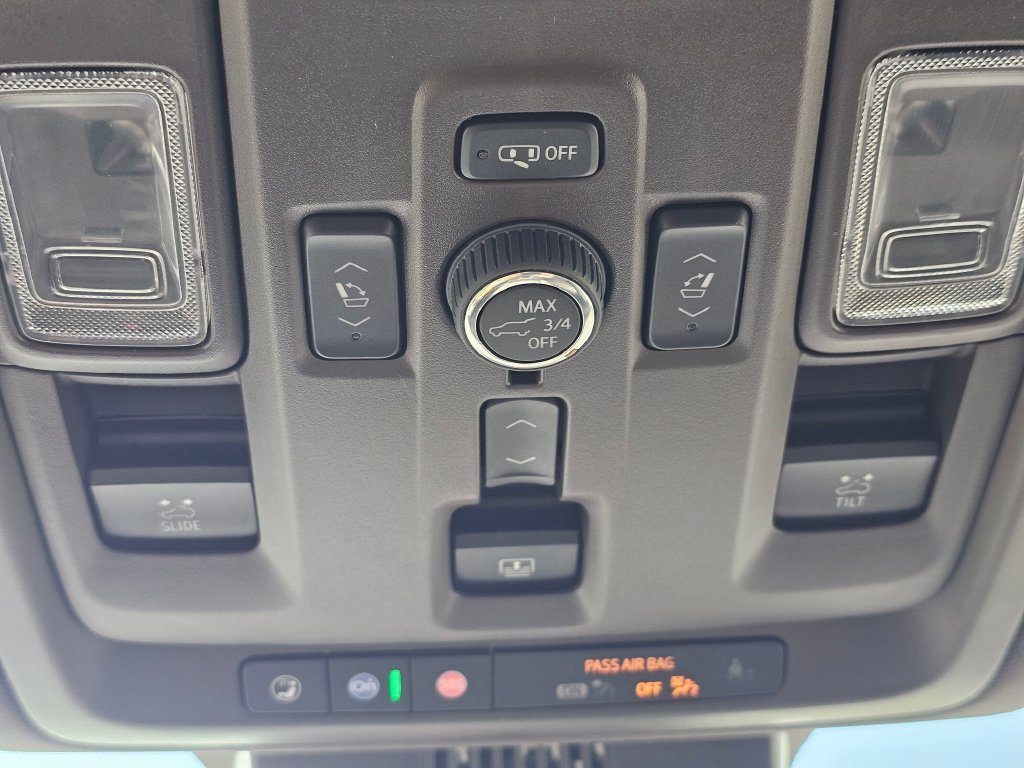 Used 2023 GMC Yukon Denali AWD/4WD image 37