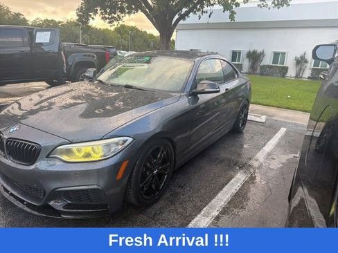 Used 2015 BMW M235i Coupe image 2