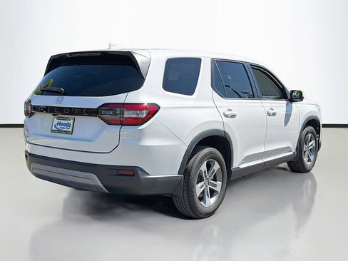 Used 2023 Honda Pilot EX-L image 5