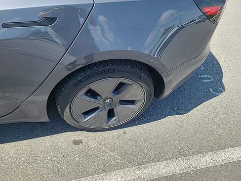 Used 2022 Tesla Model 3 Long Range image 11