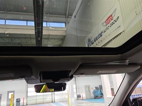 Used 2020 Acura RDX SH-AWD image 7