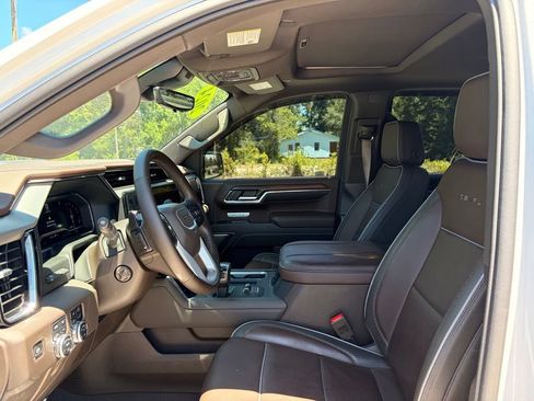 Used 2024 GMC Sierra 1500 Denali w/ Denali Reserve Package AWD/4WD image 15